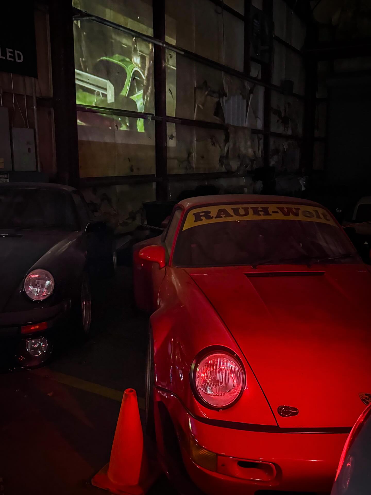 Can’t top our Fridays!
#porsche #porsche911 #houstonporsche #modernaircooled #fastandfurious #porscheservice